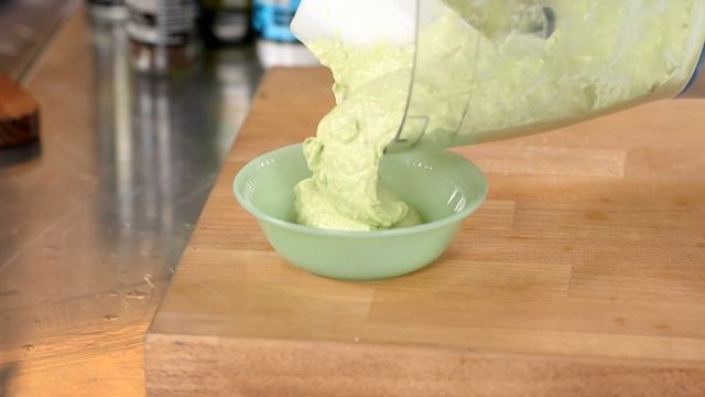 Easy Bruschetta Recipe with Avocado Hummus & Zucchini | Woolworths смотреть онлайн