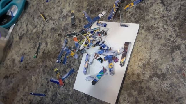 SHARK PUPPETS POKÉMON CARDS SHREDDED!!! (EXPENSIVE) смотреть онлайн