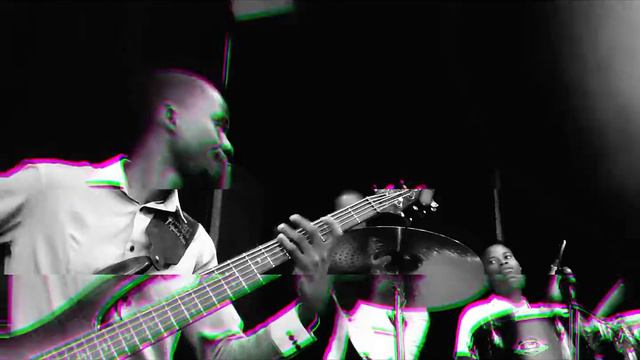 JACO PASTORIOUS -The Chicken Bass And Drums version смотреть онлайн