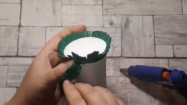 Красивые Новогодние Ёлочки из фоамирана на пенопластовом конусе смотреть онлайн