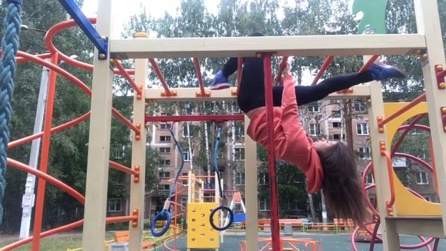 утренняя тренировка или как я потянула себе связки смотреть онлайн