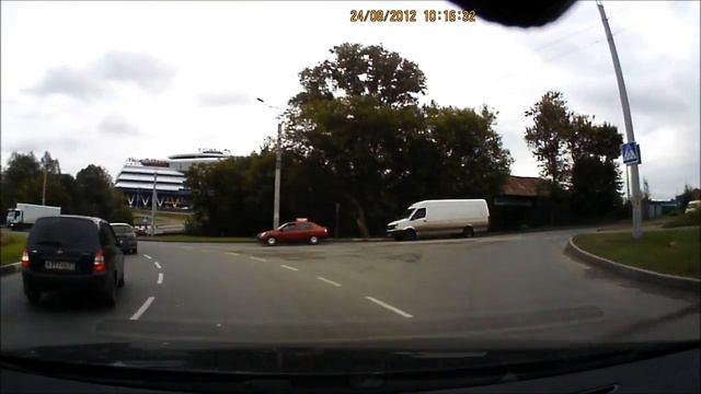 а за рулём ведь парень был смотреть онлайн