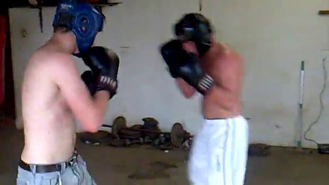 Wesley Gibson and Chad Dewet sparring смотреть онлайн