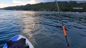 ?Я ЕЕ НАШЕЛ, Морская Рыбалка в Крыму на Сап-борде (Sup). Ловля Спиннингом на Джиг.