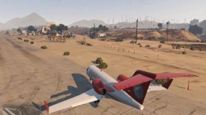 полет на самолете в GTA V аварийная посадка на воду