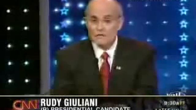 Ron Paul tells dumb reporter what time it is смотреть онлайн