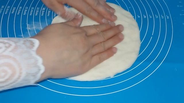 Лепёшки на Воде в скавородке. Мягкий, нежный без яиц. смотреть онлайн