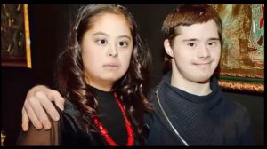 Звезды шоу бизнеса, воспитывают детей с синдромом дауна.