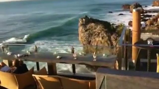 Bali, rock bar смотреть онлайн