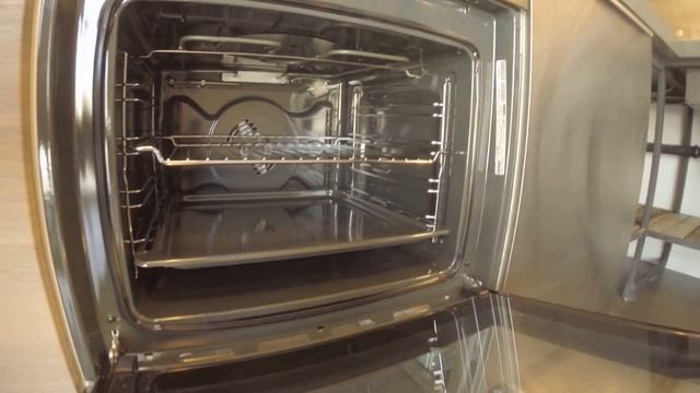 Арендовать коттедж в деревне Вялки Раменского р-на МО, кухня-студия на первом этаже смотреть онлайн