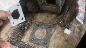 Замена заглушки водяной рубашки или задней крышки ГБЦ УАЗ 469 УМЗ-417