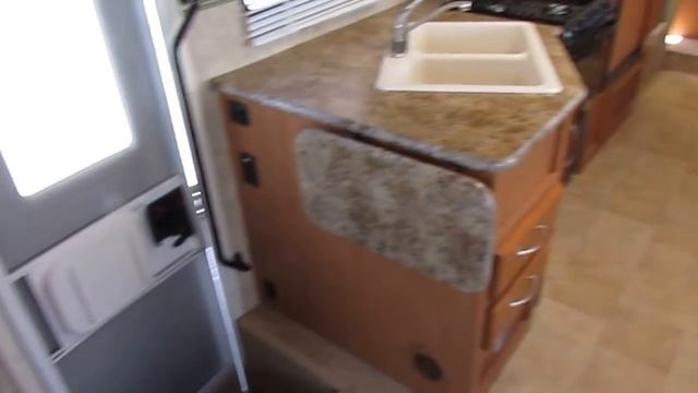 SOLD! 2011 Thor Four Winds Chateau 31P Class C, Slide, Low Miles, Clean , Warranty, $44,900