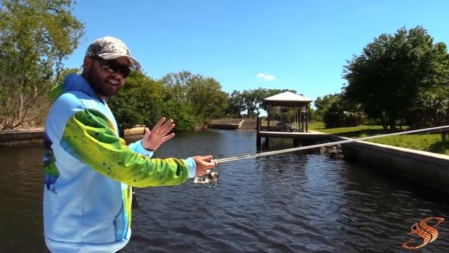 How to Cast a Spinning Reel/Rod - For Beginners смотреть онлайн
