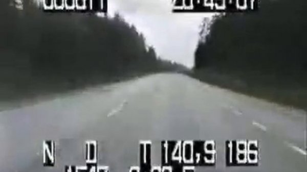 Lotus omega vs Swedish cops (with sound)