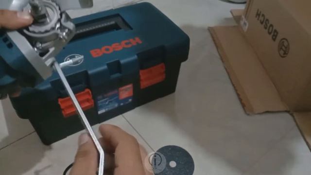 BOSCH GRINDER GWS 750 UNBOXING