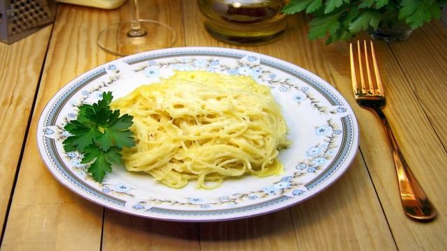КАК ПРИГОТОВИТЬ СПАГЕТТИ С СЫРОМ? Ароматные спагетти в сливочном соусе с сыром на сковороде смотреть онлайн