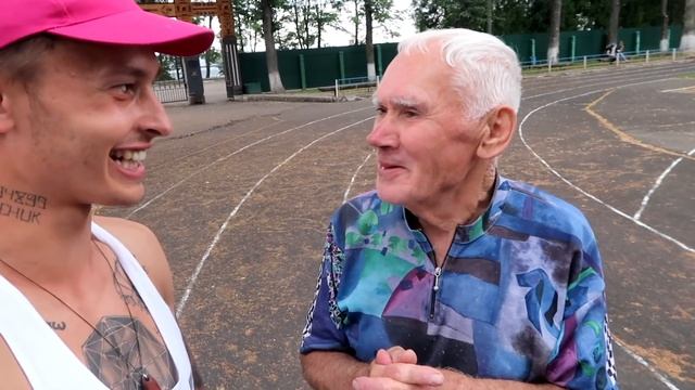 83-ЛЕТНИЙ Дед Удивил Всех ►Отжимается Больше Чем ТЫ!★ смотреть онлайн