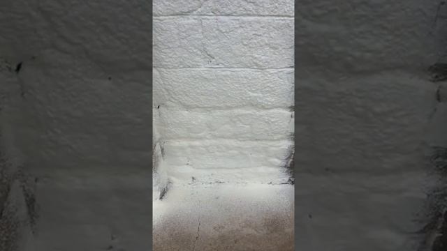 Напыление пенополиуретана установкой низкого давления