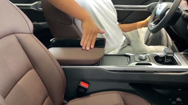 ALL NEW 2022 Geely Okavango - Exterior And Interior смотреть онлайн