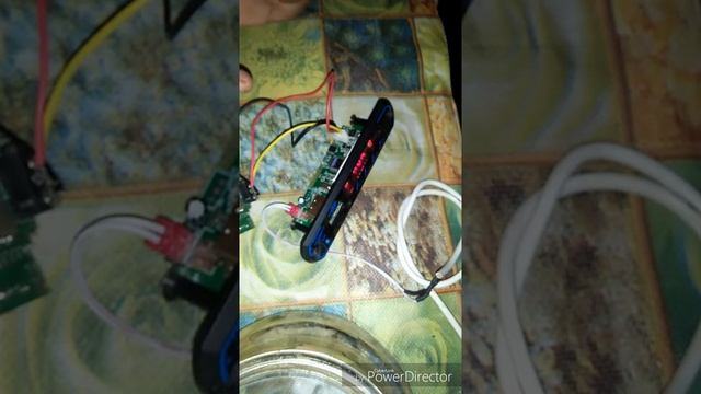 How to make a 3.7 m aux to Bluetooth mp3 player смотреть онлайн