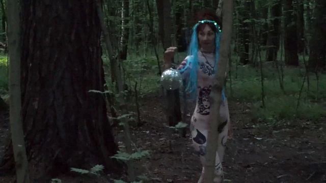 Deep Forest Walk Light