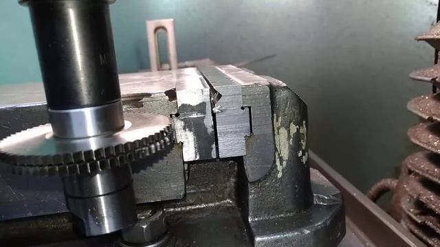 фрезеровка двумя дисковыми фрезами в наборе с расстоянием 0,8мм смотреть онлайн