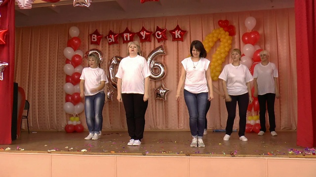 флэшмоб родители на последнем звонке 20 школа