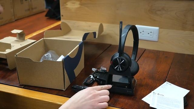 Poly Savi 7320 DECT Stereo Headset Unboxing | VoIP Supply смотреть онлайн
