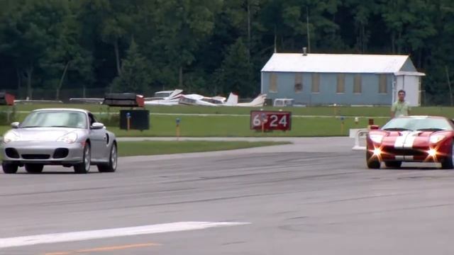 Porsche 911 Turbo vs Ford GT смотреть онлайн