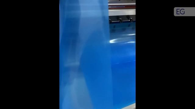 Изготовление пакетов из пленки толщиной 150 мкм на компактных станках модели HDK смотреть онлайн