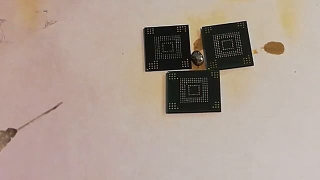 Check recovered emmc memory chips using UFI box смотреть онлайн