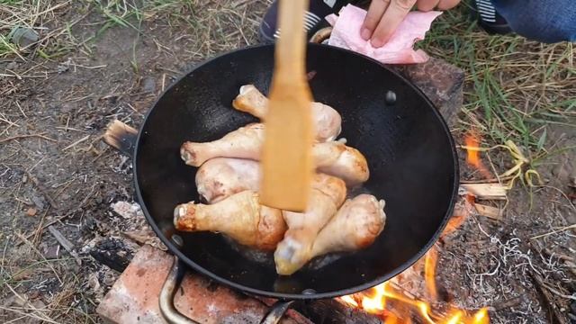 Паста самый простой способ приготовления на природе. Pasta is the easiest way to cook in nature. смотреть онлайн