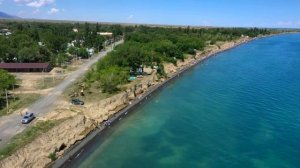 Казахстан. Озеро Алаколь. Побережье вдоль поселка Коктума (западный берег). Июль 2022 года.