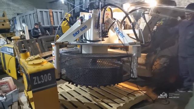 Дорожная фреза Stehr SKF-950 для LiuGong 375B и LiuGong 385B. Дилер - АиСТ. смотреть онлайн