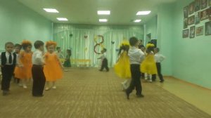 Д/с Солнышко, гр. Звездочки. 8 марта, танец "Полька"