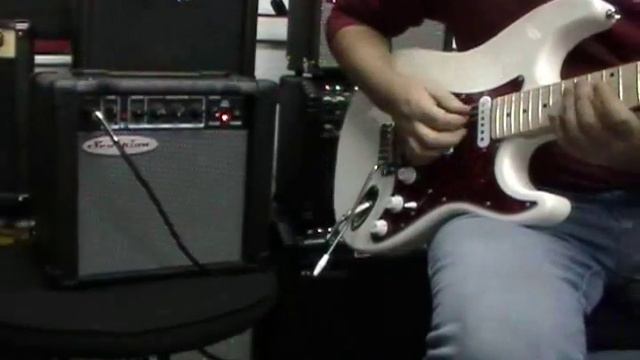 PACK SCORPION STRATOCASTER WH QUEEN INSTRUMENTOS смотреть онлайн