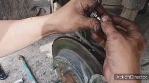 Замена тормозных колодок на Хундай Крета.