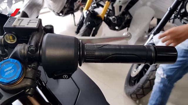 HONDA CBR150R - WHO IS STILL IN LOVE ! смотреть онлайн