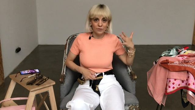 16 способов носить платок и быть в тренде 2020.