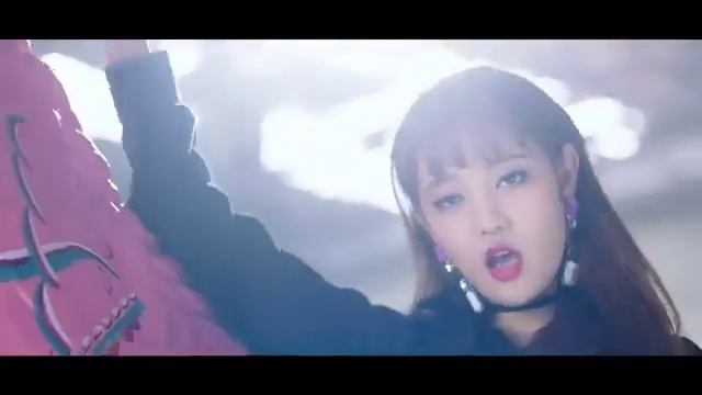 (G)I-DLE - УГОНЩИЦА смотреть онлайн