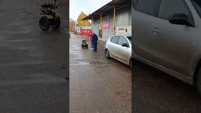 У нас действительно покупают мотоблоки, с 2 сентября 2021 года, из партии в 100 штук, осталось семь смотреть онлайн