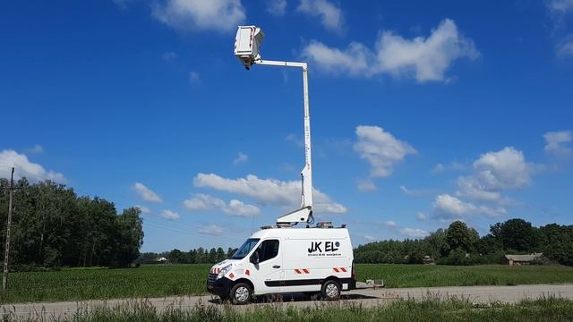 Samochód dostawczy 3,5 t RENAULT MASTER z podnośnikiem koszowym COMILEV EN100 TF1 Flotilo.pl 2z3 смотреть онлайн