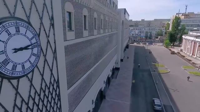 ВС04316 Фасадные часы Биг Бен на ТРЦ Победа Плаза в Саратове смотреть онлайн
