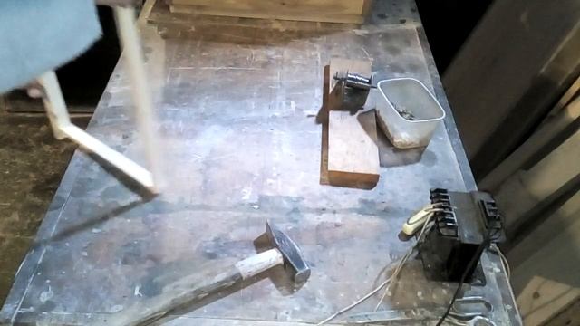 Простой вариант натягивания и крепления пчеловодной проволоки на рамке. смотреть онлайн