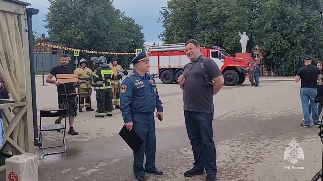 Одоевских пожарных посетил заслуженный артист РФ Виктор Добронравов смотреть онлайн