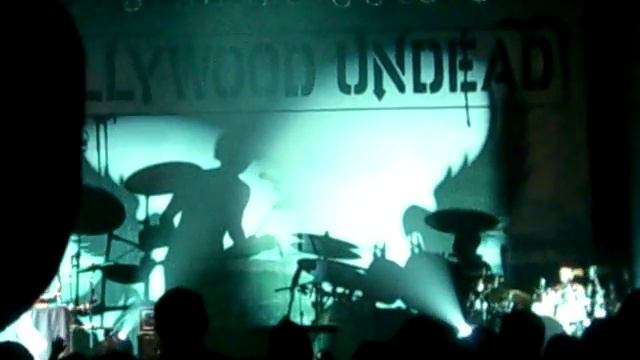 Hollywood Undead - Paradise Lost (live At Roseland Ballroom)