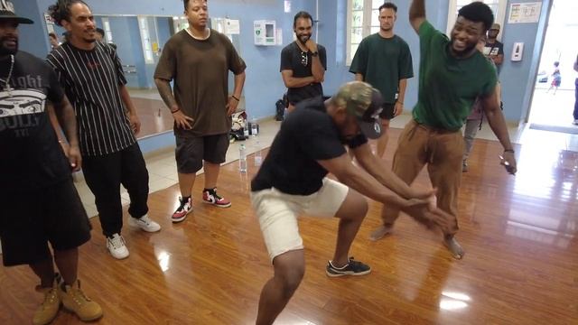 SEUSH - RENT DAN ROND 2023 смотреть онлайн