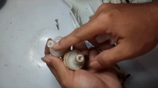 SERVICE MIXER PHILIPS - MOTOR HIDUP TAPI STICK TIDAK MAU MUTER - MUDAH DAN SIMPLE смотреть онлайн
