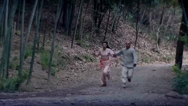 【Kung Fu Movie】The 80 year old man who was beaten to a bloody head turned out to be a Shaolin monk! смотреть онлайн