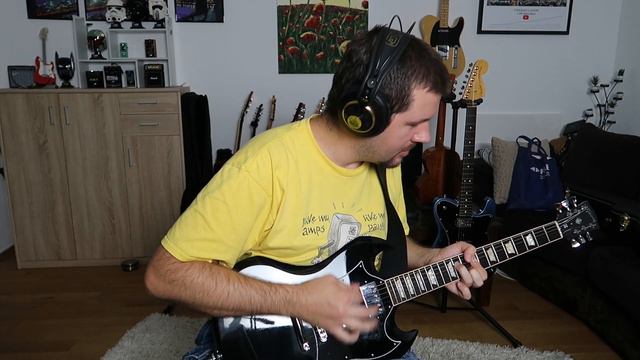 THIS one ROCKS! Gibson SG Standard Buddy Review смотреть онлайн